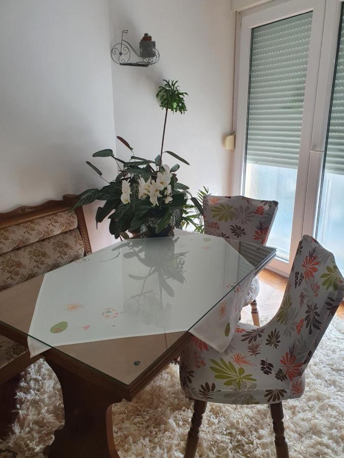 Apartman Noa Knin Exterior foto